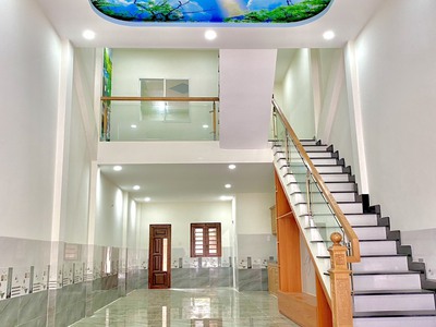 Cần bán căn nhà 3PN, sổ sẵn trong khu dân cư tại Tân Uyên, Bình Dương 0