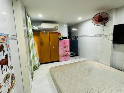 Mặt tiền kinh doanh - phú nhuận - caphee ngắm view - gía 5.7 tỷ thương lượng 0