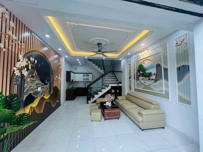 Bán nhà 4 tầng ngõ phố An Ninh, TP HD, 40m2, 3 phòng ngủ, phòng khách, chỉ 1.9x tỷ 0