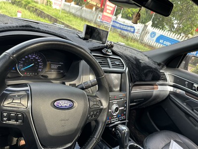 Hết tiền mua trầm cần ra đi con xế yêu Ford explorer 2018 đk 2019.xe hạng sang 3