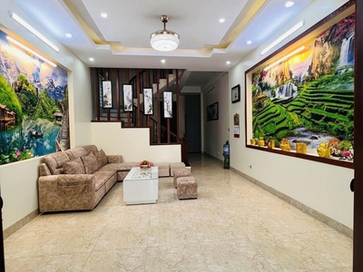 Chính chủ cần tiền cho con đi du học bán căn nhà đầu tiền lập nghiệp, gần chợ lê đình cẩn, bình tân 2