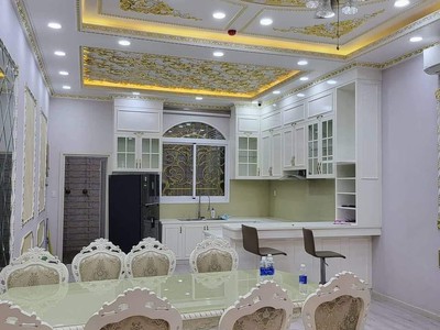 Biệt thự đẹp long lanh, 250m2, 4 tầng, có thang máy, hầm chứa 3 ô tô,  22 tỷ 2