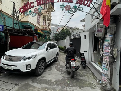 Chính chủ gửi bán nhà 2 tầng phố Miếu Hai Xã 1,350 tỷ có BÌA 4