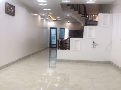 Cho thuê nhà 4 tầng tại Khai Quang, Vĩnh yên, Vĩnh Phúc. Gía 12 triệu 5