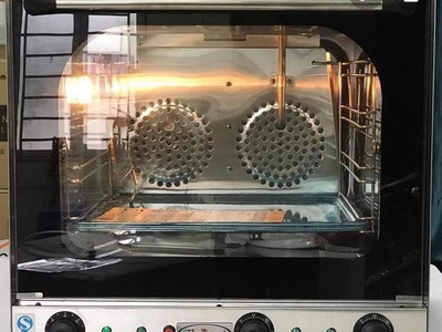 Lò nướng bánh đối lưu Jieguan 86lit 1