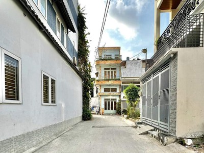 Nhà bán,4 tầng,80m2,hẻm xe hơi,phan văn trị,gò vấp,giá:3tỷ 0