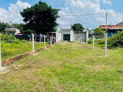 Bán gấp lô đất 150m2,Trần Văn Chẩm,Tân Thông Hội,Củ Chi,giá 650 triệu. 1