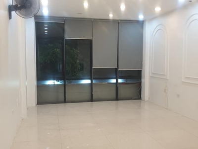 Cho thuê nhà nguyên căn mặt phố Quận Cầu Giấy dt 40m2 x 7 tầng, đủ điều hòa 1