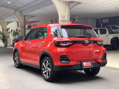 Raize 1 màu đỏ 2022. Giá còn thuơg lượng 12