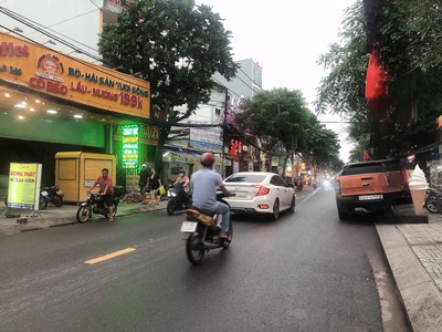 Sốc thật nhà mtkd nguyễn văn khối ngang 4.2m 135m2 4 tầng đang kd chỉ 16.5 tỷ. 1