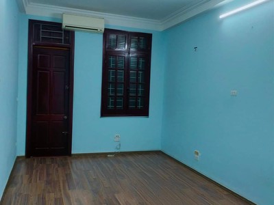 Bán nhà ngõ 34 tô vĩnh diện, sát phố, gần ô tô, sổ đẹp, nội thất xịn, 35m 6t, nhỉnh 5 tỷ. 1