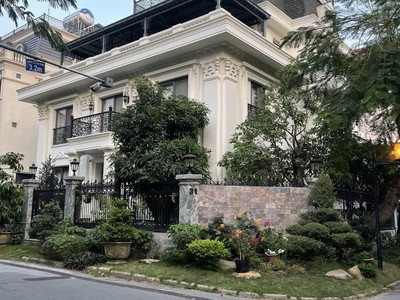 Biệt thự phú mỹ hưng, 340m2, đơn lập, căn góc, giá 115 tỉ 2