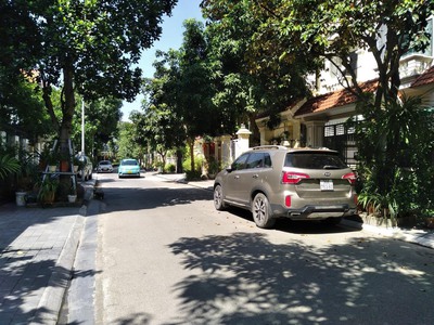 Rẻ thiệt, liền kề văn phú, 90m, view công viên, nhỉnh 12 tỷ 0