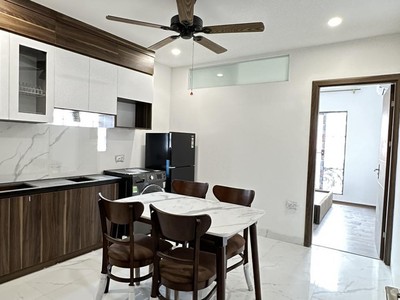 Hiếm  độc  apartment 9 tầng, gara 3 ô tô thái hà, 28 căn hộ, dòng tiền 2 tỷ 5/năm, giá 37 tỷ 1