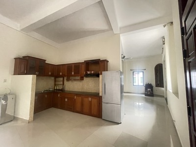 Cho thuê nhà 3 tầng trống suốt 3PN 80m2 đường Bế Văn Đàn gần gần Hà Huy Tập giá 12tr/tháng 8