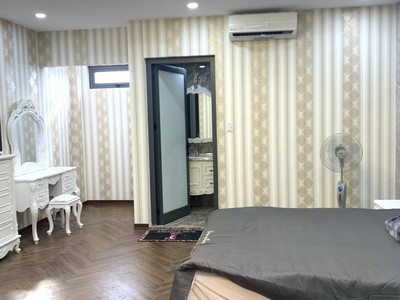 Cho thuê nhà đẹp 3 tầng 3PN Full nội thất,gara oto đường 7m5 Đinh Văn Chấp, Hòa Xuân 7