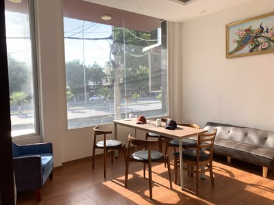 Cho thuê nhà 3 tầng Ngô Quyền 9PN khép kín, tầng hầm để xe gần Trương Định giá chỉ 17tr 7