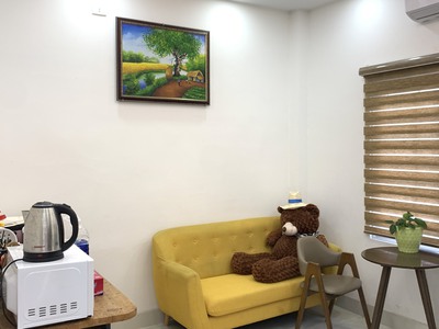 Cho thuê nhà 3 tầng Ngô Quyền 9PN khép kín, tầng hầm để xe gần Trương Định giá chỉ 17tr 9