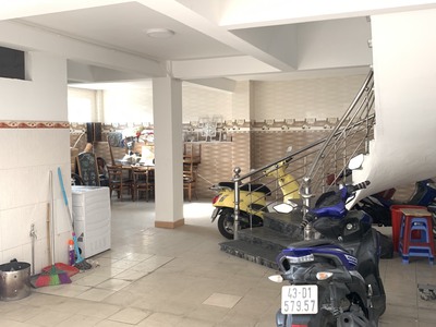 Cho thuê nhà 3 tầng Ngô Quyền 9PN khép kín, tầng hầm để xe gần Trương Định giá chỉ 17tr 11