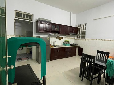 CHo thuê NNC Phạm Thế Hiển Full nội thất 3pn 2wc .DT:5x20 trệt 1 lầu .Giá:9tr.LH: 0937577198 3