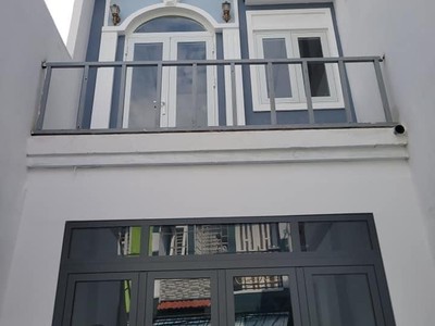 Bán nhà Khu dân cư xuyên á Mỹ hạnh Nam gần Cầu lớn hóc môn 700tr sổ hồng riêng 100m2 0