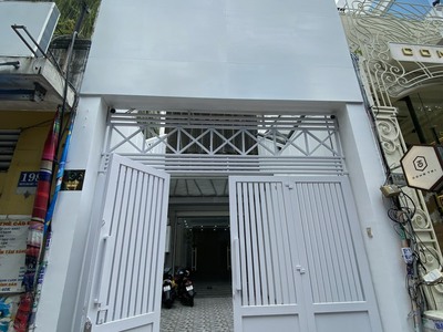 Cho thuê nhà mặt tiền siêu đẹp nguyễn đình chiểu , p.võ thị sáu q3 0