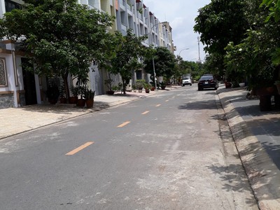 Nhà mới 100  4x17 3.5 tấm đường 8m KDC Bình Phú Giá chỉ 17 triệu 5