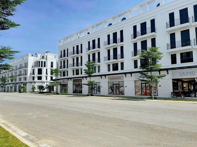 Hàng hiếm  Shophouse Vlasta mặt biển Sầm Sơn, giá rẻ đã xây xong, sổ đỏ sở hữu lâu dài 0