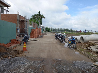 Bán biệt thự quốc lộ 13 phường hiệp bình phước tp.t.đức, view sông, đường siêu lớn, giá giảm còn 3