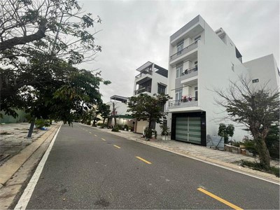Chuyển nhượng mảnh đất bán 2 lô đất đất đẹp khu tái định cư sân bay nha trang. 0