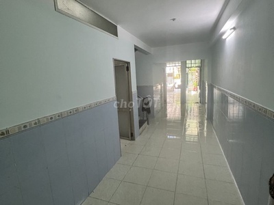 Cho thuê nhà mặt tiền 3 phòng ngủ đường nại hiên đông 11 quận sơn trà- đà nẵng 2