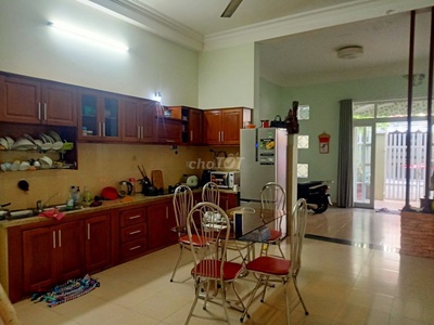 Cho thuê nhà mặt tiền 3 tầng đường 5m5, 230m2, 3 phòng ngủ, đường đỗ xuân hợp, an hải bắc, sơn trà, 0