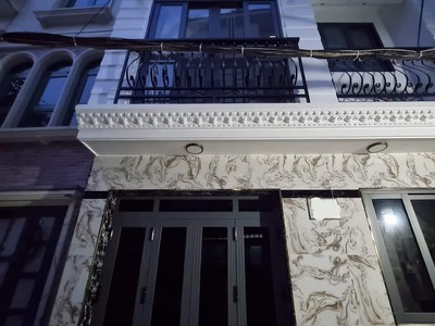 . nhà bán.bán gẳp.hạ chào .mặt tiền nguyễn du- 30m2- tầng- giá tổt. 0