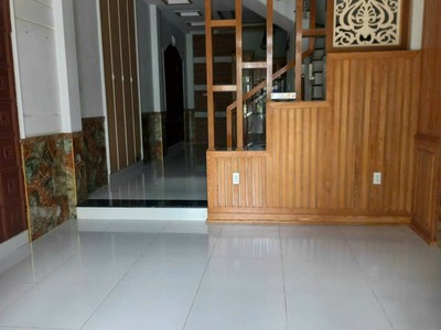 Bán nhà 4 phòng 1 trệt 2 lâu sổ hồng riêng 1ty1 đức hoà long an 2