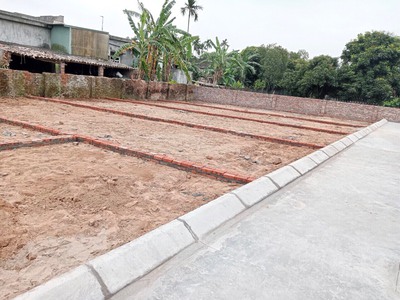 Bán lô đất nằm trên mặt đường 5m, gần VinHomes Dương Kinh 0