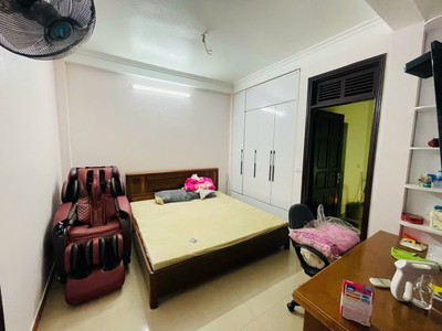 Bán nhà trọ 9 phòng đường Nguyễn Tư Nghiêm, quận 2 140