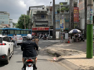 Mặt tiền trung tâm quận 10-ngang hơn 7m-4tầng-cho thuê kd giá cao-nhỉnh 39tỷ 2