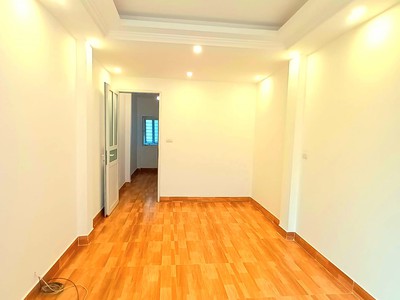 Bán nhà mới 5 tầng  thạch bàn, long biên  nhỉnh 2 tỷ 2