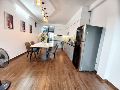 Bán nhà trọ 9 phòng đường Nguyễn Tư Nghiêm, quận 2 709