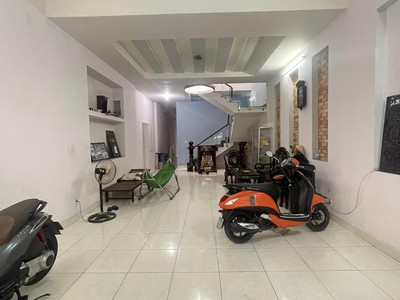 Sát mt đường nguyễn văn quá - 2 tầng - ngang 5m nhà đẹp ở ngay. 2