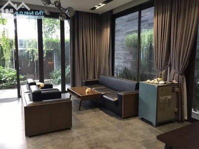 Bán nhà 5 tầng, view công viên, đường Ngô Chi Lan, Hải Châu. DT: 74.2m2   Giá 6 Tỷ 0