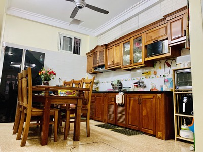 Nhà ở có lộc chuyển đổi nhà to hơn vị trí phố triều khúc dt: 45m, xây 4 tầng 4 phòng ngủ, nhà nở 0