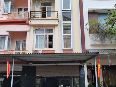 Cơ hội vàng  nhà 4 tầng sang trọng tại tổ 34, phường phan thiết, tp. tuyên quang   diện tích: 100m2 1