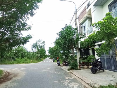 Bán Đất đường Hoà Phú 10, Khu đô thị mới trục Tây Bắc 5