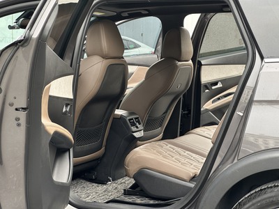 Peugeot 5008 siêu lướt giá mềm 2