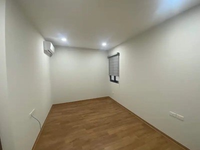 Cho thuê cc rose town 2pn, 71 m2. - địa chỉ: chung cư rose town 79 ngọc hồi - hoàng mai - hn 0