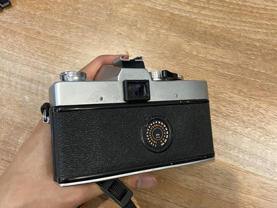 Cần bán máy ảnh MINOLTA SRT SUPER còn mới 99 4