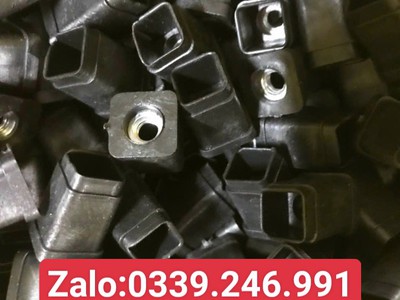 Điều chỉnh tăng giảm sắt hộp, bọc chân bàn ghế vuông 50mm 2