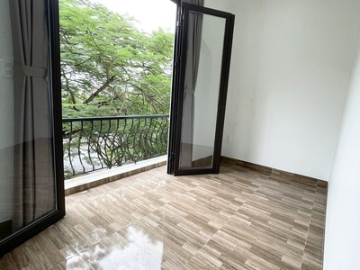 Cho Thuê Nhà riêng , mới gần chợ Sở Dầu , Hồng Bàng . Có đồ , ô tô đỗ  cửa 1