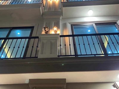 Siêu Rẻ, Bán Nhà Cổ Linh, Thạch Bàn, 40m2, 5Tầng, Gara, Ô Tô, Phân Lô, Full Nội Thất 0